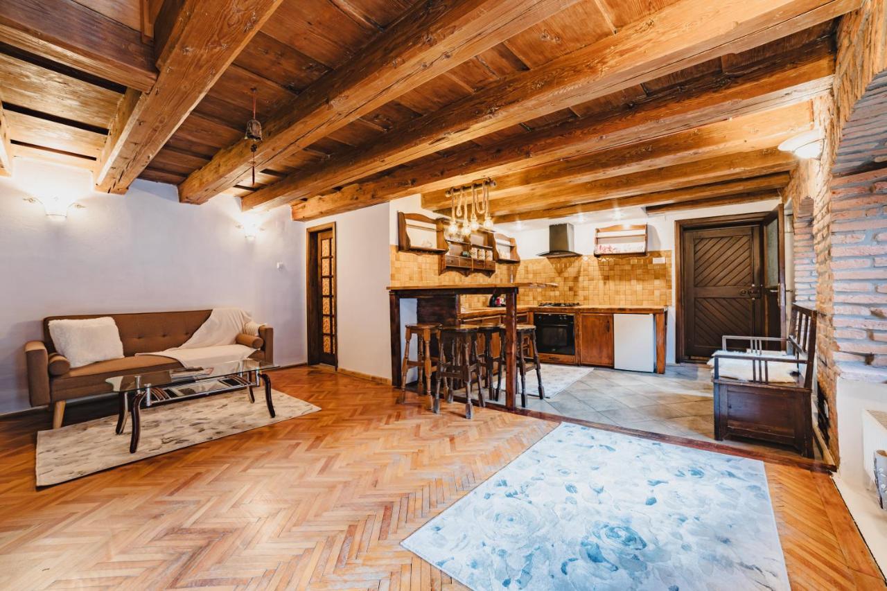 Albert Residence With Complimentary Parking Braşov Extérieur photo