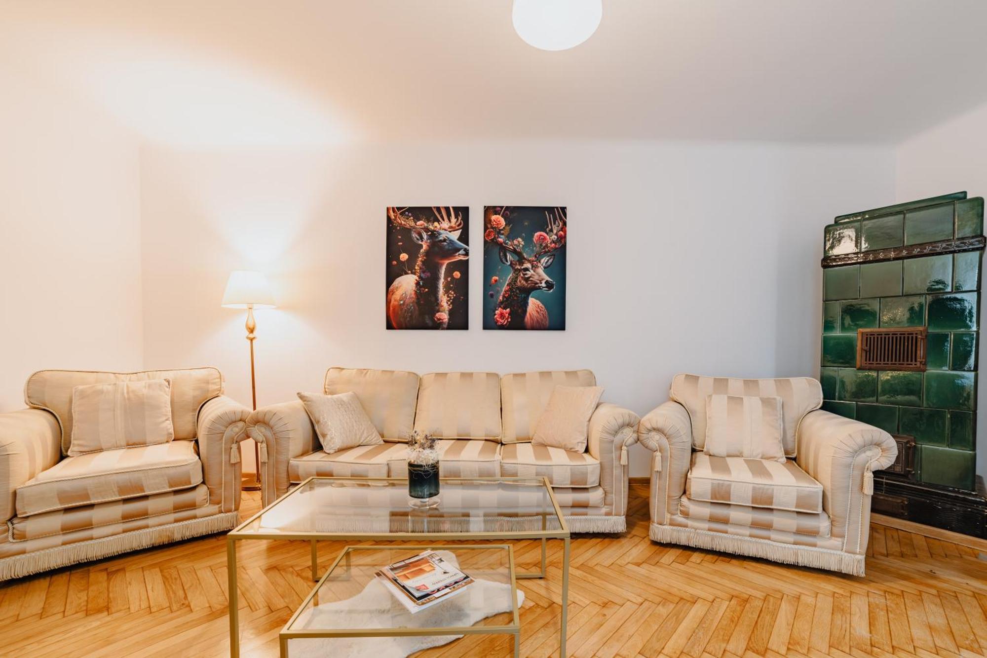 Albert Residence With Complimentary Parking Braşov Extérieur photo